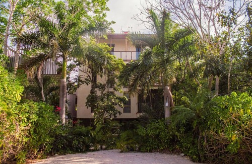 Soliman Bay Apartment | Suites By Santuario Apts