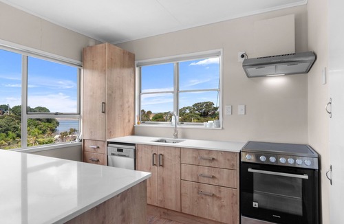 Mangawhai Heads House | Sun and Coast - Mangawhai Heads Holiday Home