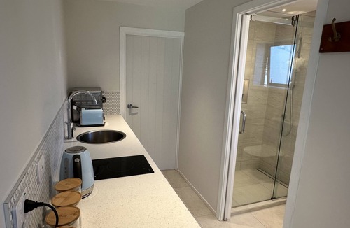 Dunedin Apartment | Sunny self contained Studio in Mosgiel
