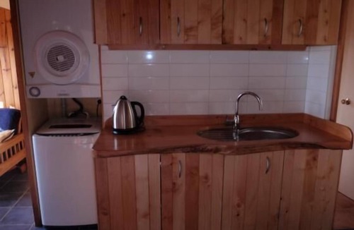 Waiheke Island House | SupaCute Cottage, Spa Bath,Dble Kayak, SKYTV, Wifi
