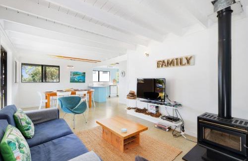 Omaha House | Surf Sound - Omaha Holiday Home