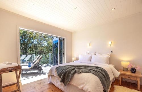 Oneroa House | Tawa Cottage - Coast & Country