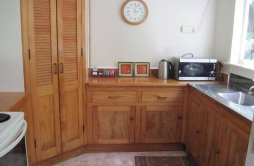 Kereta Cabin | Te Mata Lodge - 2 Bedroom Cottage