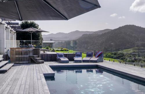 Whangapoua House | Te Punga Lodge - Whangapoua Beach Luxury Villa