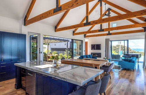 Omiha House | Te Whau Retreat - Whole Property