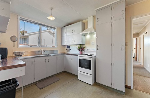 Richmond Heights House | The Bay Breeze Retreat - Two Mile Bay Stay