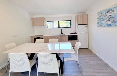 Kawau Island Cabin | The Beach House