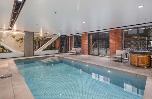 Te Aro Apartment | The Courtenay Chic Retreat 1BR Apartment