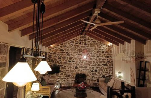 Samothrace House | The fig tree house