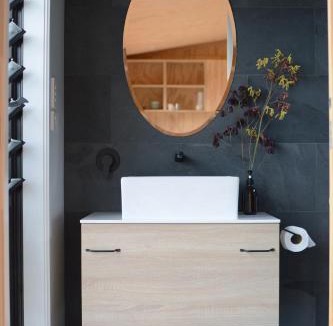 Ahipara Bed & Breakfast | The Huts