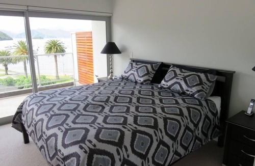 Picton Apartment | The PICK of PICTON - luxury modern apartment.