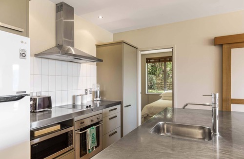 Onetangi Apartment | The Sands - Apartment 20 | Stay Waiheke