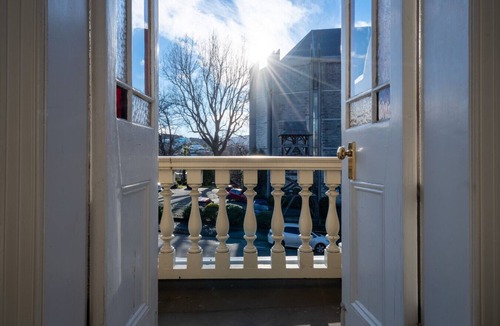 Dunedin City Centre Apartment | The Stuart Street Terraced House