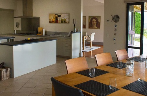 Tasman Villa | The Windhover Estate