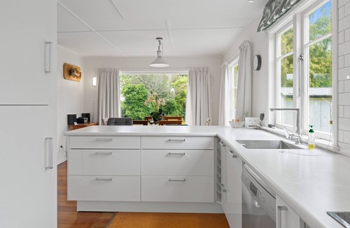 Turangi House | Tongariro Base Camp - Turangi Holiday Home