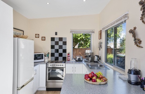 Hilltop House | Tranquil Tauhara - Taupo Central Holiday Home