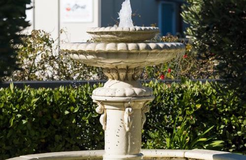 Akaroa Hotel | Tresori Motor Lodge
