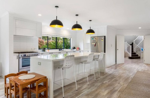 Dairy Flat House | Ultimate 5-Bedroom Rural Poolside Oasis | Auckland