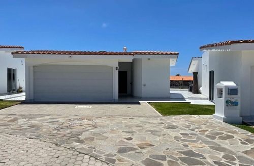 Salsipuedes House | Villa #8. Beautiful full house, totally equipped, close to the sea.