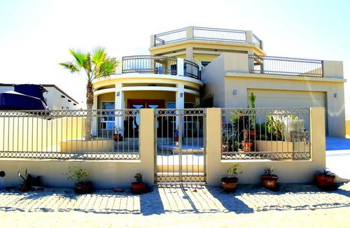 San Felipe House | Villa Del Mar, beach front three bedroom Mediterranean home with private pool
