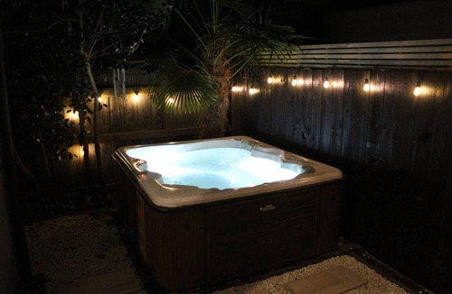 Anderson Park Villa | Villa Desa your cozy Havelock North retreat 5 min walk to village centre