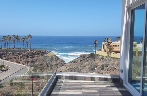 Primo Tapia House | vip beach house and pool access