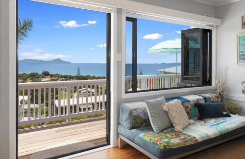 Waipu Cove House | Waipu Cove Palm Cottage - Waipu Cove Holiday Home