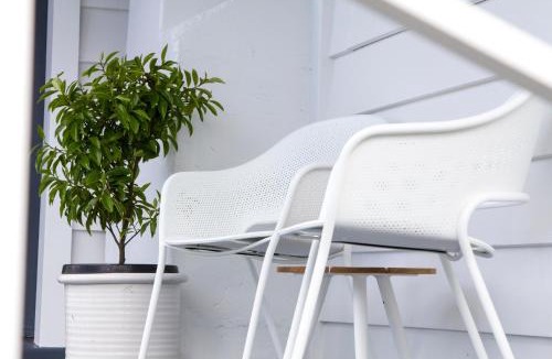 Matakana Villa | White Cottage