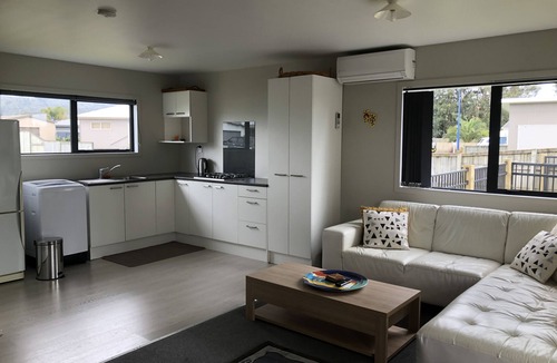 Whitianga House | Whitianga Kiwi Bach*