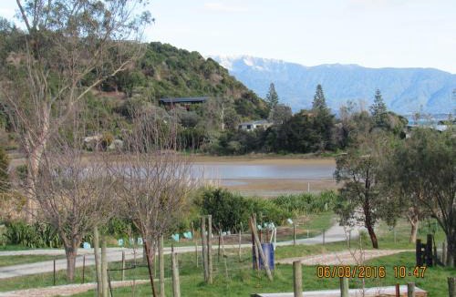 Tata Beach Bed & Breakfast | Woolshed Bed & Breakfast