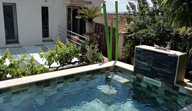 Charming accommodation with pool and spa