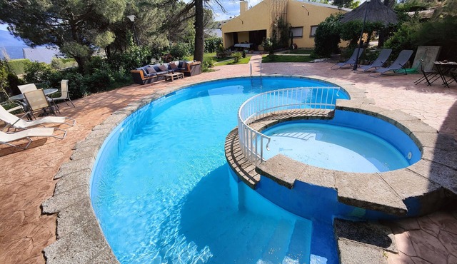 El Rincón de Gaia ✨🌸🌱 8 personas, piscina, barbacoa, jardín privado