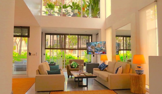 Front Samet Beach House w/ Swimming Pool | WiFi, Maid Service, Island Excursions