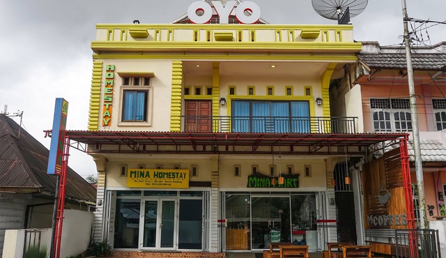 OYO 733 Mina Homestay