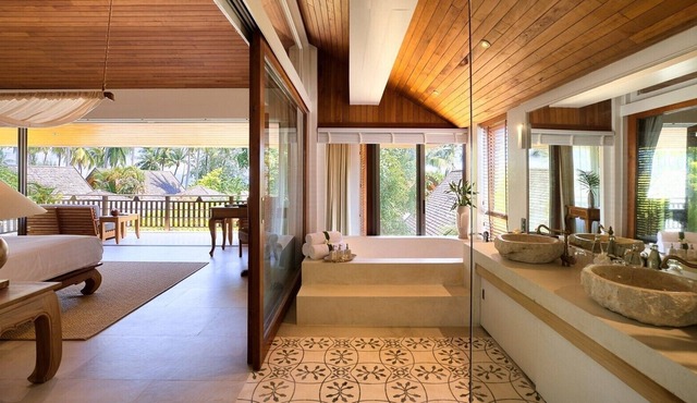 Private Beachfront Villa Retreat for families and groups