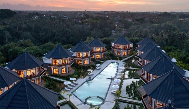 Swan Paradise A Pramana Experience