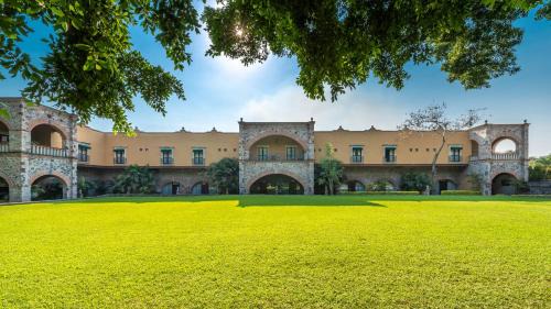 Americana Hacienda San Antonio El Puente 