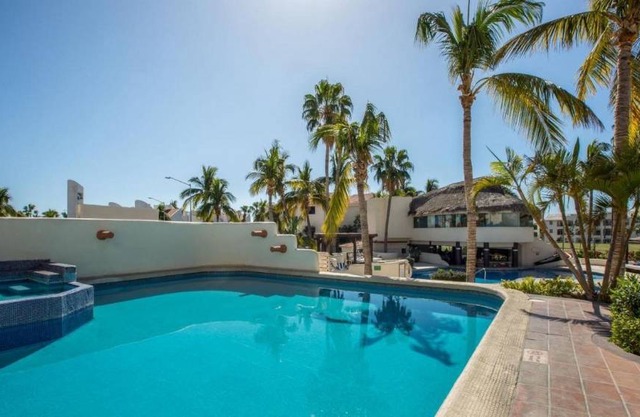 Hotel ∙ Vibrant 1BR Condo Walking Distance to Punta Sur Golf Course