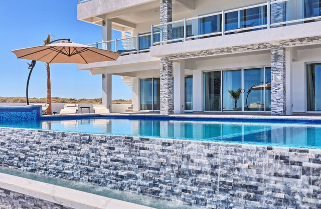 Luxury Beachfront Six Palms Villas # 1