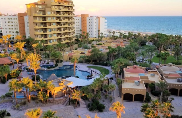 Stunning 2-Bedroom Condo at Bella Sirena – Ocean Views, Pools, and Beachfront Bliss!