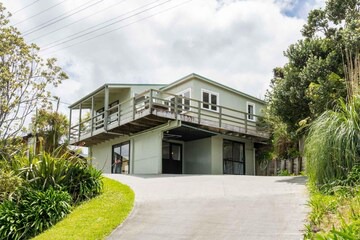 Wintle93 in Mangawhai Heads