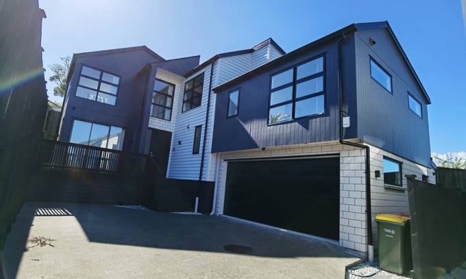 Mount Roskill House | 21 m² House ∙ 4 bedrooms ∙ 8 guests