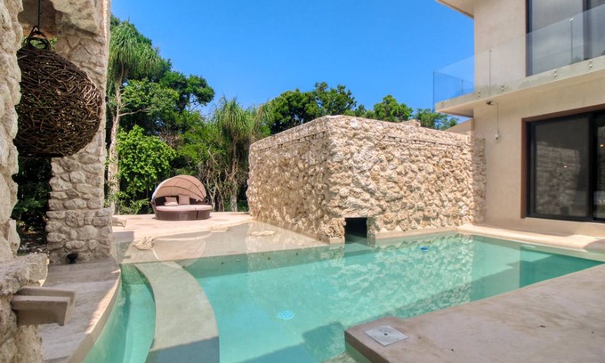 Akumal Villa | 43 m² Villa ∙ 9 bedrooms ∙ 16 guests
