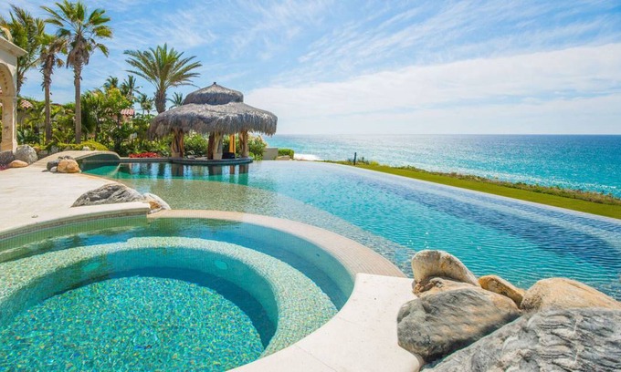 Buzzards Villa | 600 m² Villa ∙ 6 bedrooms ∙ 14 guests