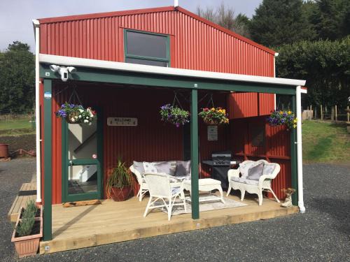 Katikati Bed & Breakfast | Beynon&Bolton’s Country Loft Escape