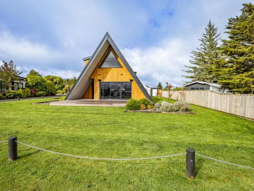 National Park Village House | Findlay Chalet - National Park Holiday Home
