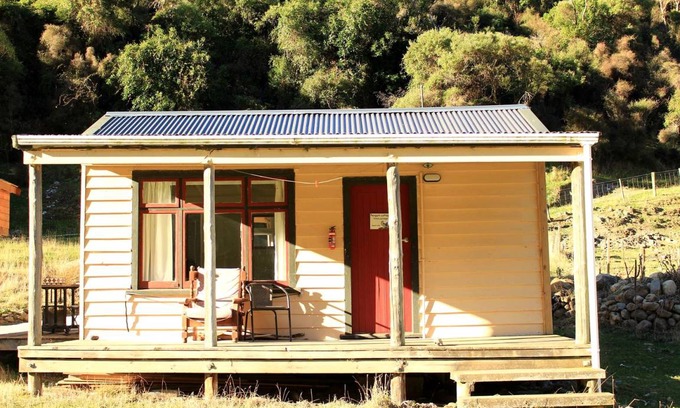 Akaroa House | House ∙ 1 bedroom ∙ 6 guests