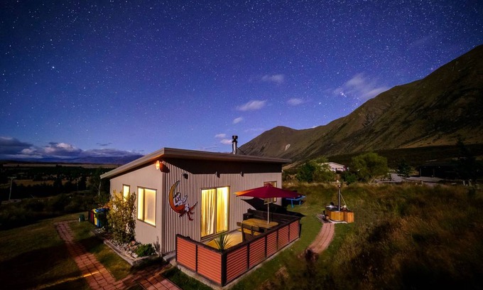 Ben Ohau House | House ∙ 2 bedrooms ∙ 4 guests