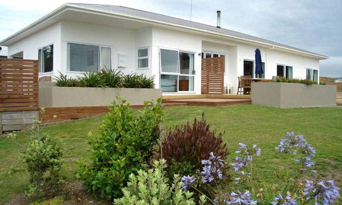 Moeraki Cabin | Lodge ∙ 1 bedroom ∙ 4 guests