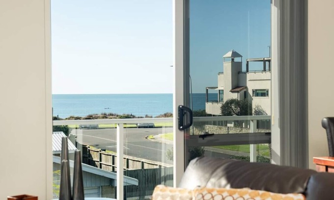 Mount Maunganui Apartment | Longbeach Ocean Paradise